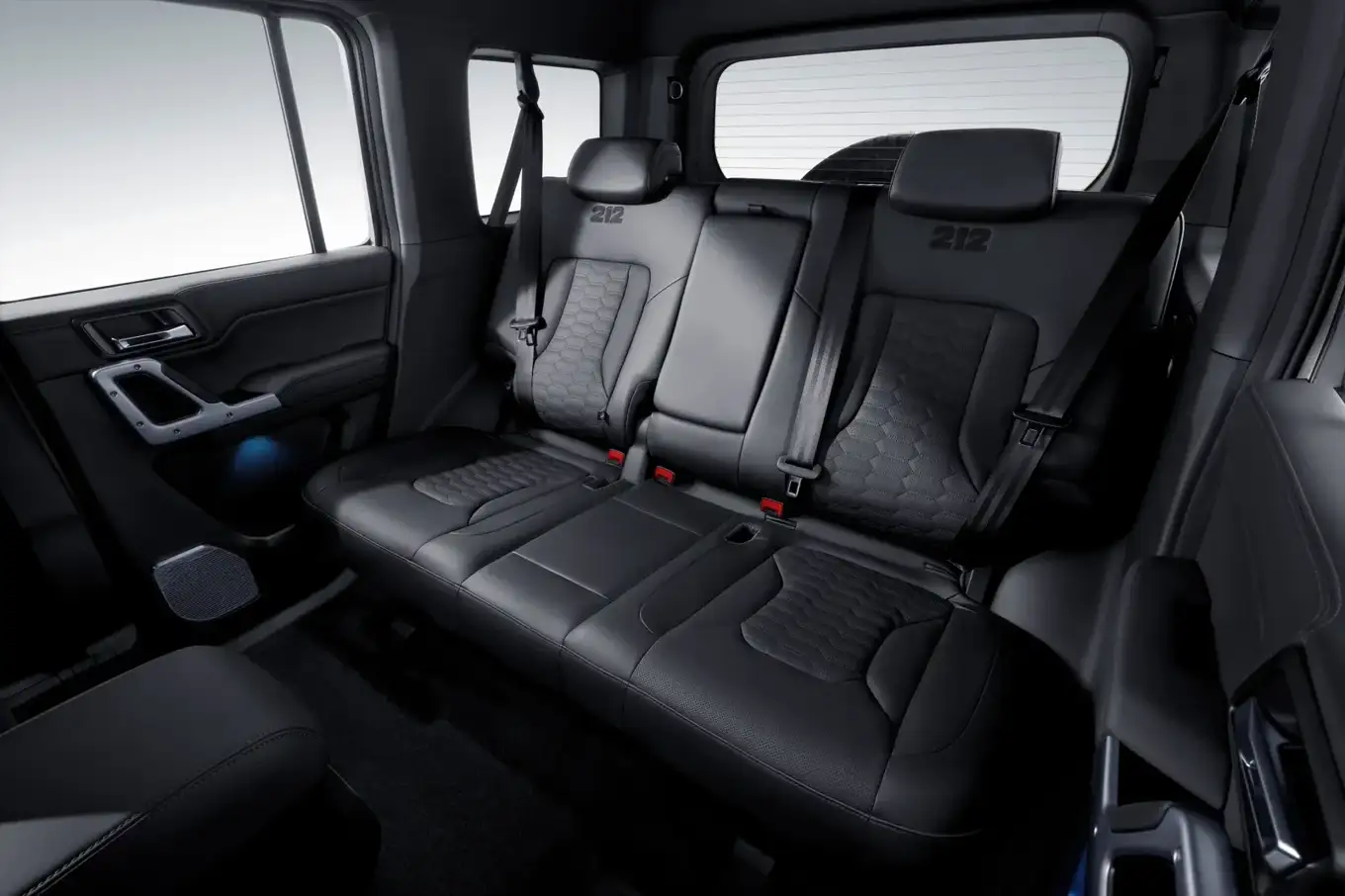 212 Interior · Banchetă spate